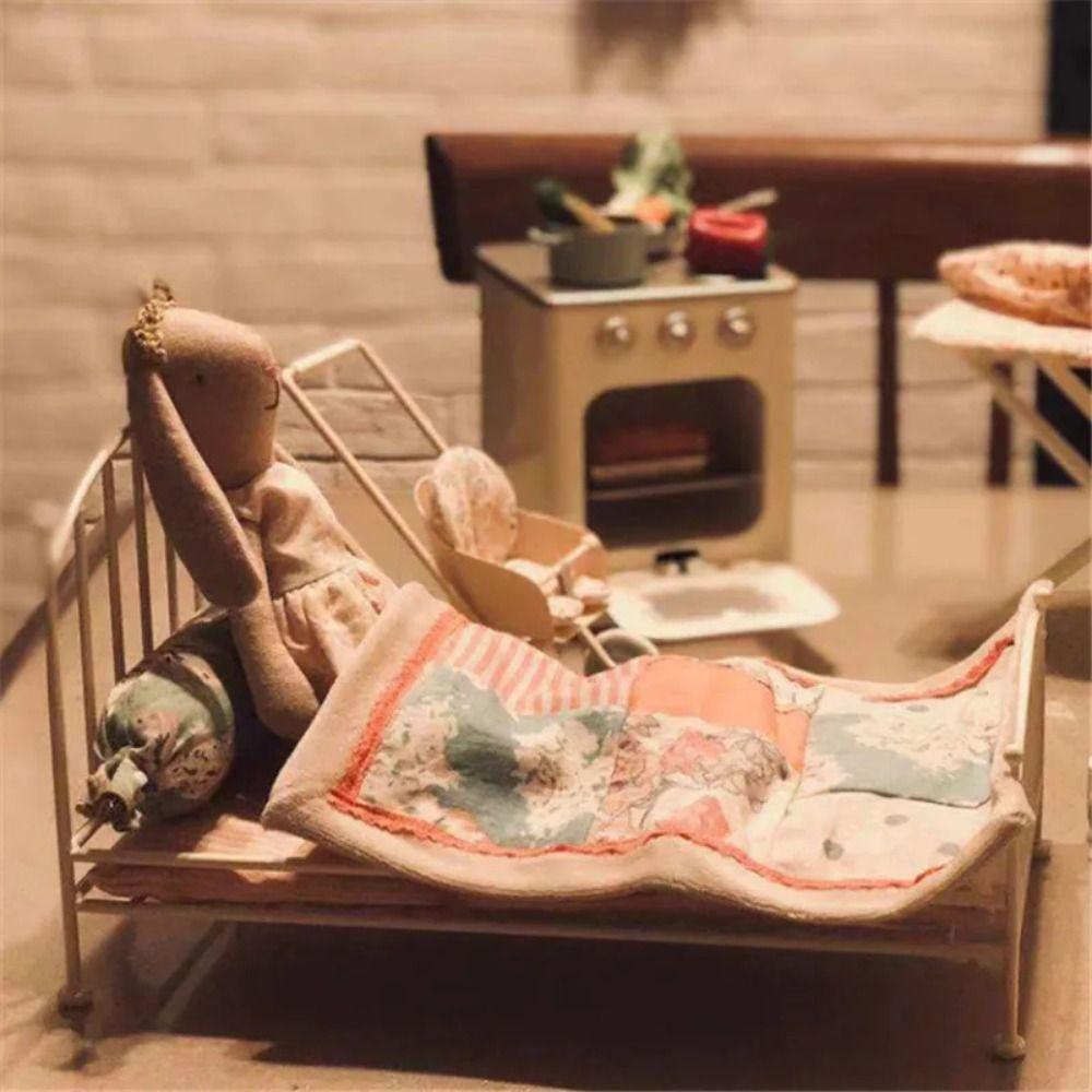 1:12 Doll House Vintage Miniature Bed Mini Realistic Bed New Metal Dollhouse Bed