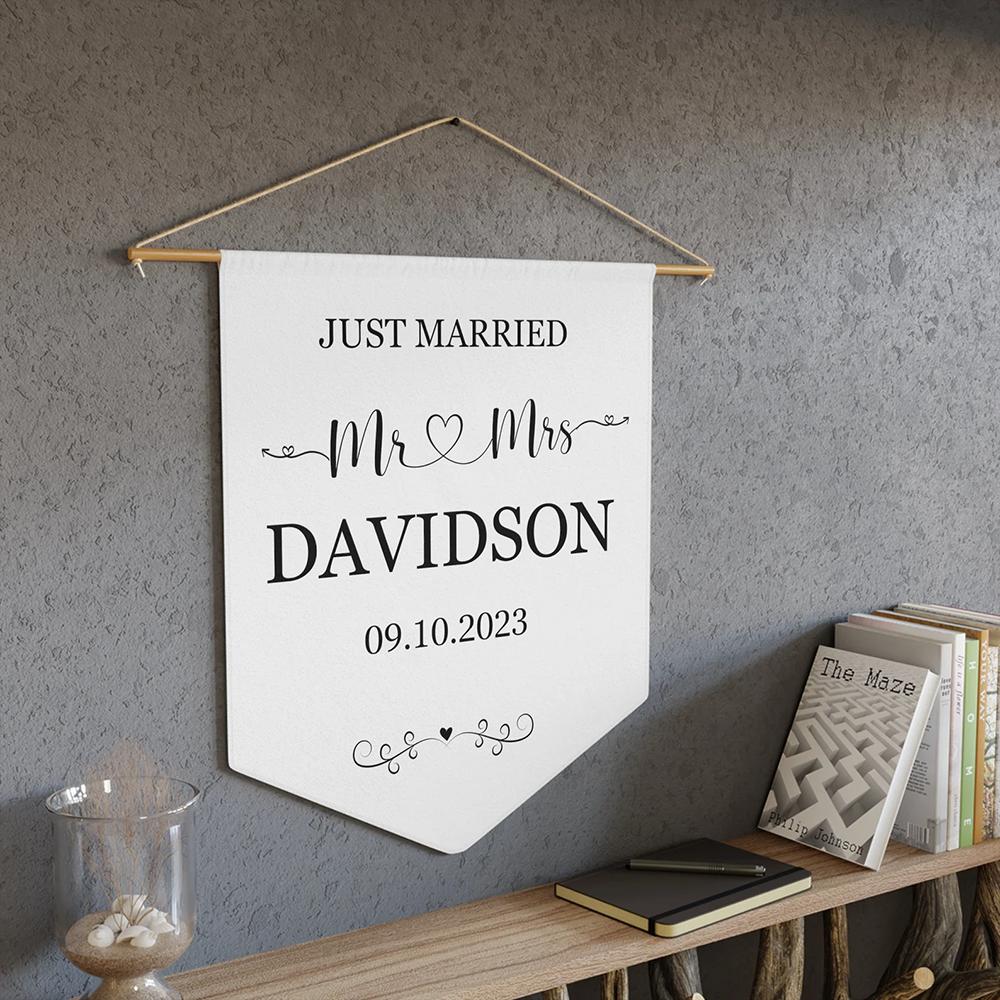 Personalized Just Married Wedding Banner Wedding Welcome Sign Canvas Pennant Newlyweds Hanging Wall Baby Room Decor Keepsake