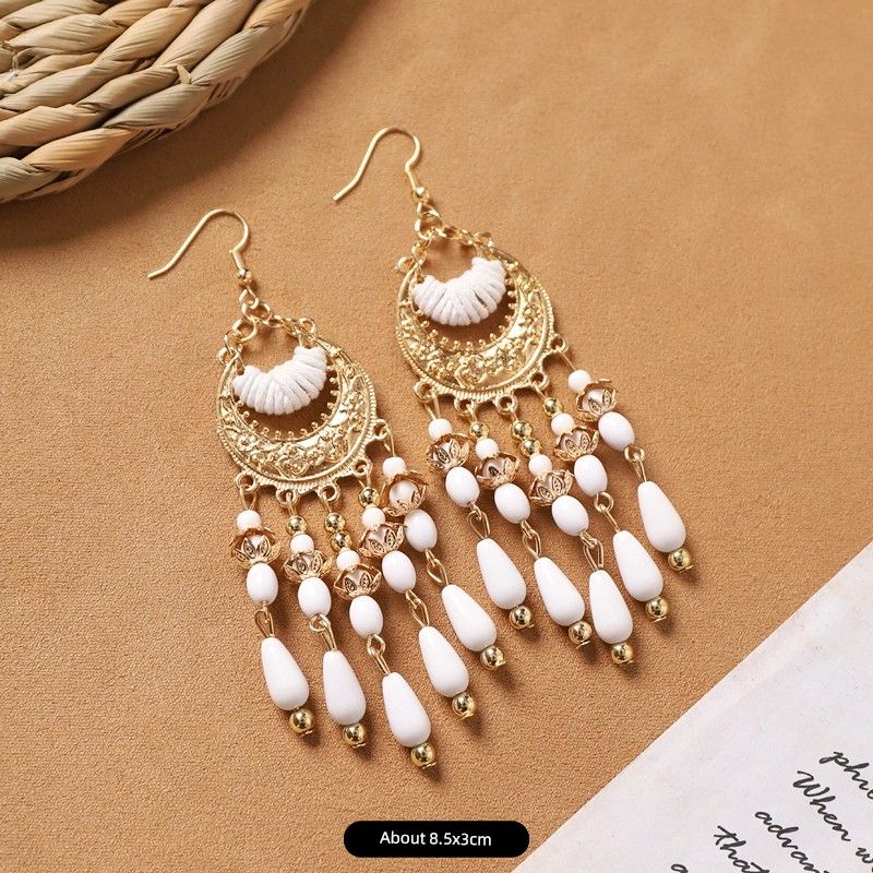 Ethnic Style Bohemia Feather Earrings White Long Style Fashion Retro Stylish Tassel Female Holiday Trip Shoot Earrings