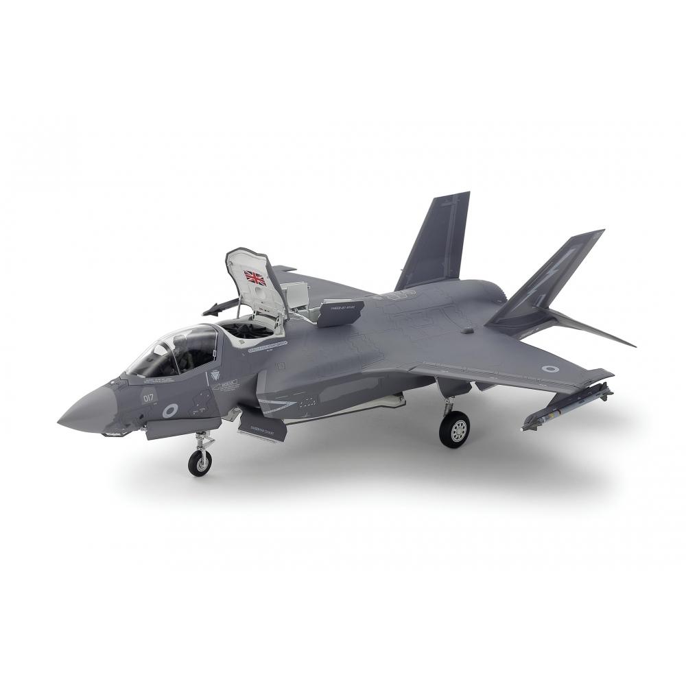 Tamiya 172 Warbird Collection Series No.93 Lockheed Martin F-35B Lightning II Plastic Model 60793