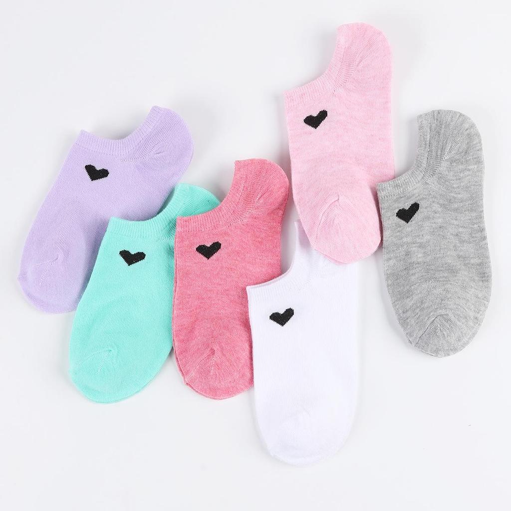 Women's Heart Pattern Low-Cut Invisible Socks – Breathable, Versatile, and Lightweight Summer Boat Socks.
