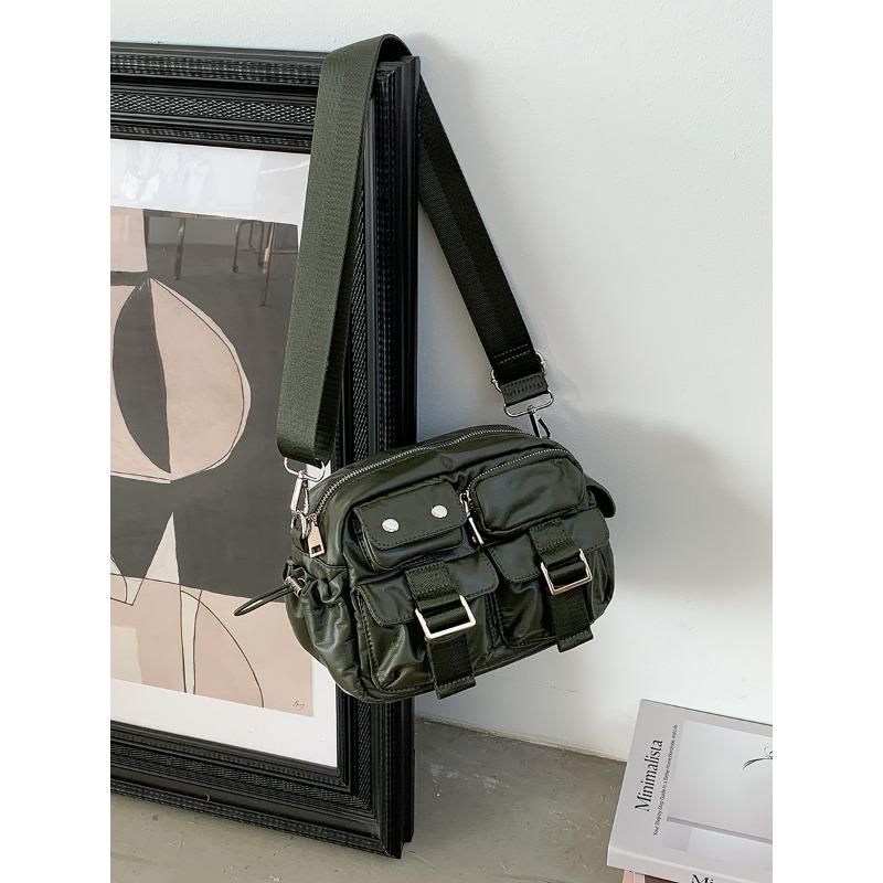 

Летняя новая маленькая квадратная сумка модный тренд одно плечо повседневный дизайн нишевая серебристая сумка сумка-мессенджер женская зелёный