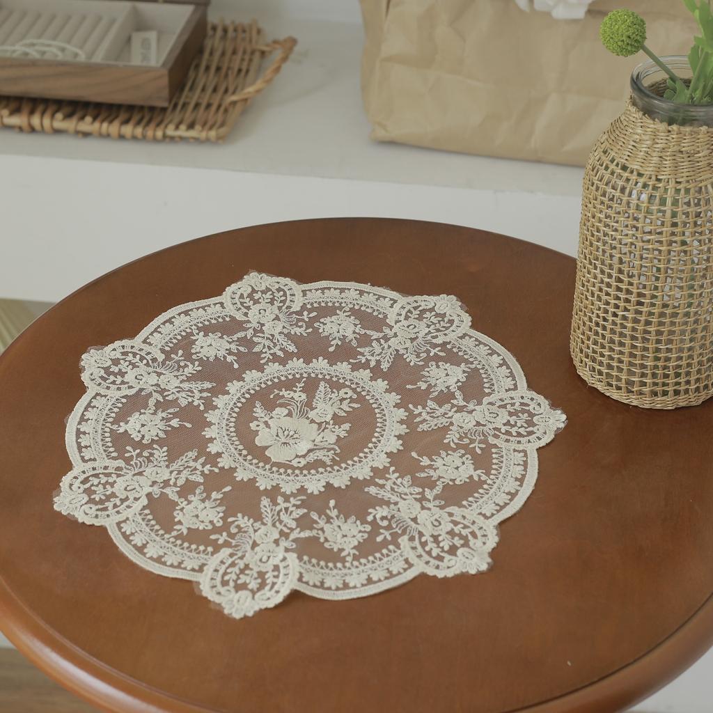 French Round Lace Placemat Ins Exquisite Embroidered Lace Table Mat European Style Photo Background Decorative Cloth
