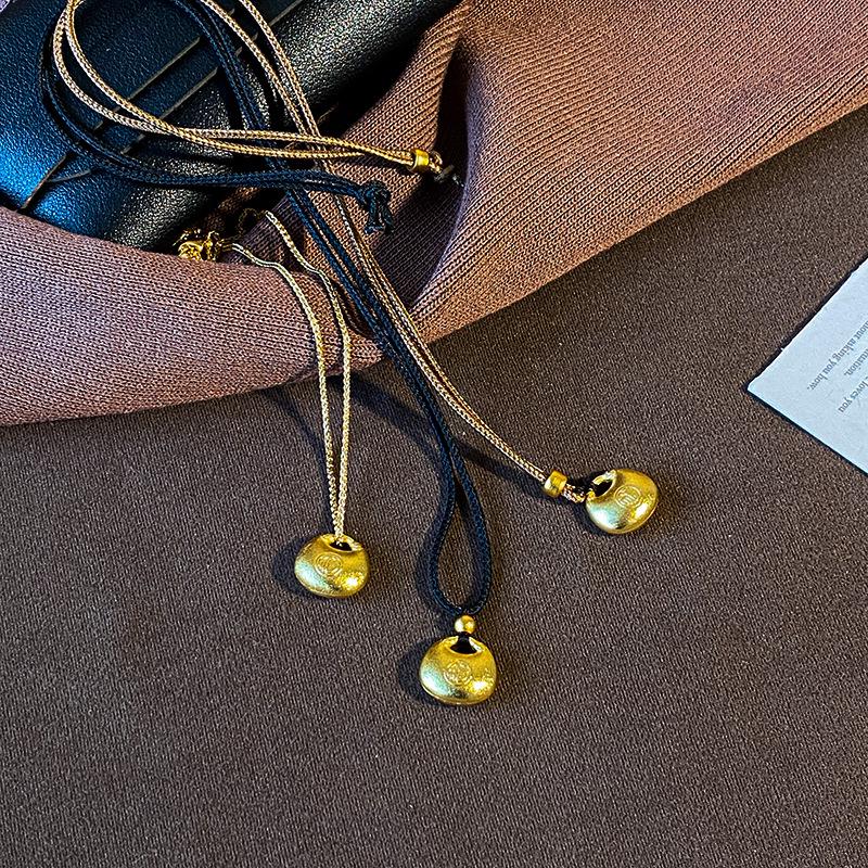 Chinese Style Sand Gold Necklace: Strong Color Retention, Light Luxury, Versatile Sweater Chain, High-End Clavicle Jewelry