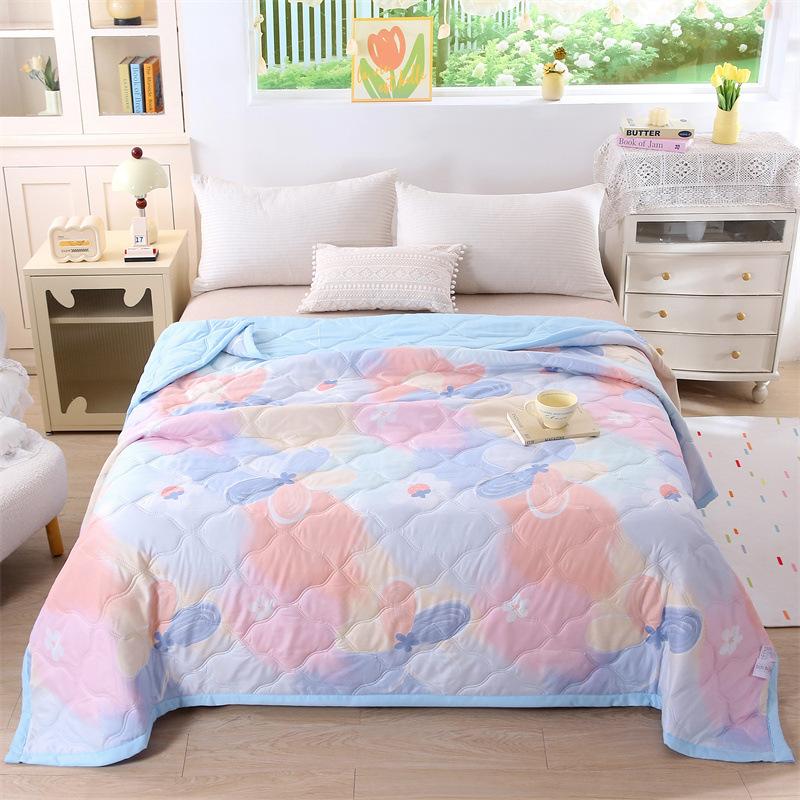 Cooling Summer Quilt, Breeze Quilt,with Multiple Pattern Options, High-Quality Summer Quilt, Skin-Friendly, and Breathable