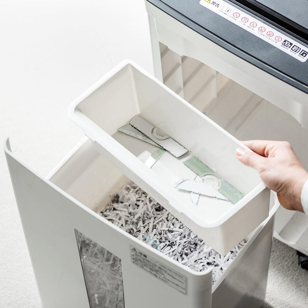 Sanwa Direct Kommerzieller elektrischer Aktenvernichter, Kreuzschnitt, 20 Minuten, kontinuierliche Blattverarbeitung, Medientrennung, heftfähig, kompatibel mit Heftern, 30 l, A4/18, 400-PSD034