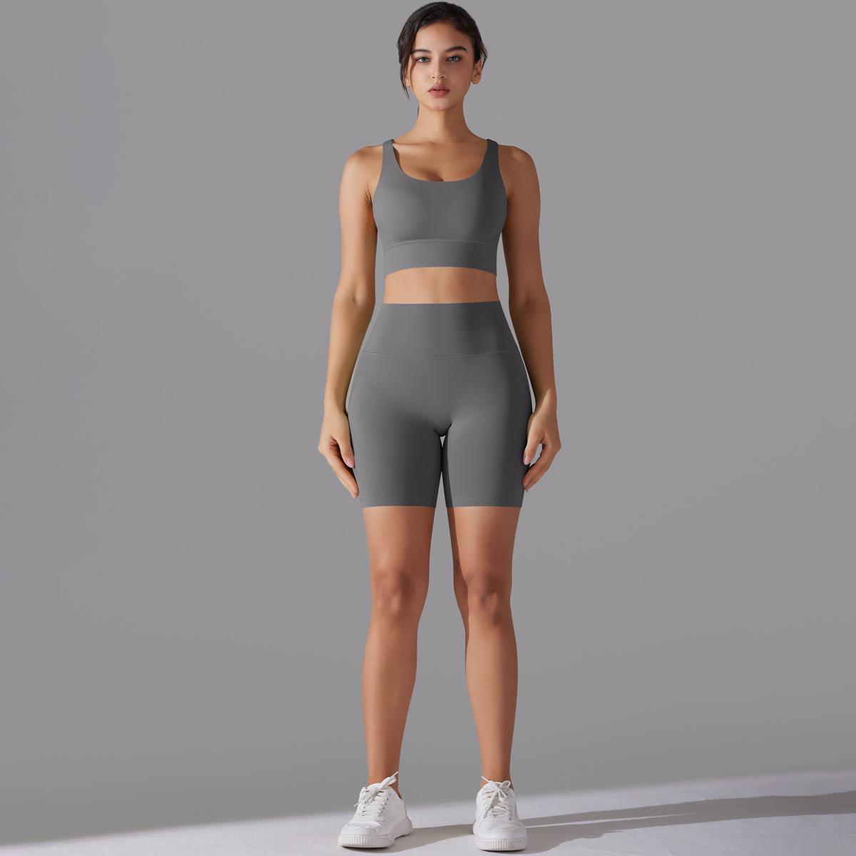 

Nessaj Спортивная одежда для женщин, черный корс-бюстгальтер, спортивный комплект, бюстгальтер с короткими штанами для занятий йогой, комплект из 2 предметов XL серый