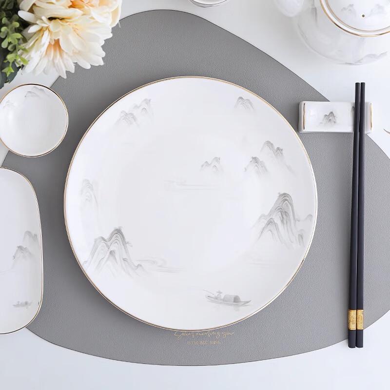 Chinesisches Keramik-Geschirrset mit Goldrand, 4-teilig