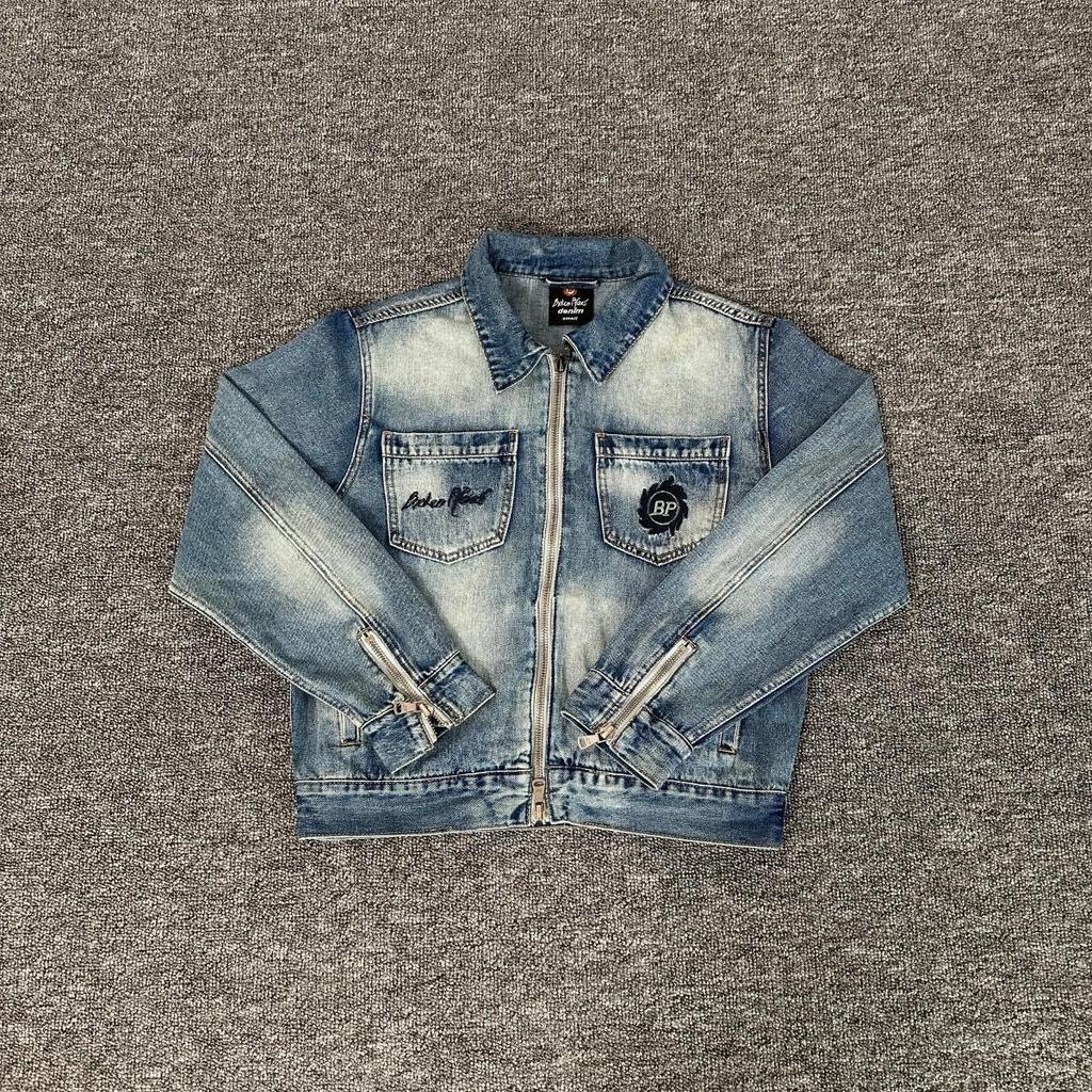 Neue trendige Unisex-Denimjacke mit gesticktem Broken Planet