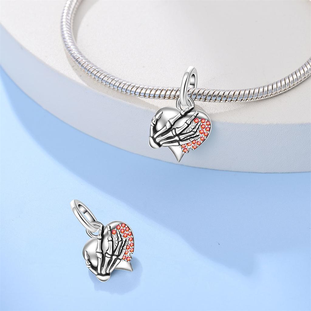 Original Charms Copper Holding Heart Pendant Hand Beads Fit Bracelet Women Jewelry Making Diy Gift