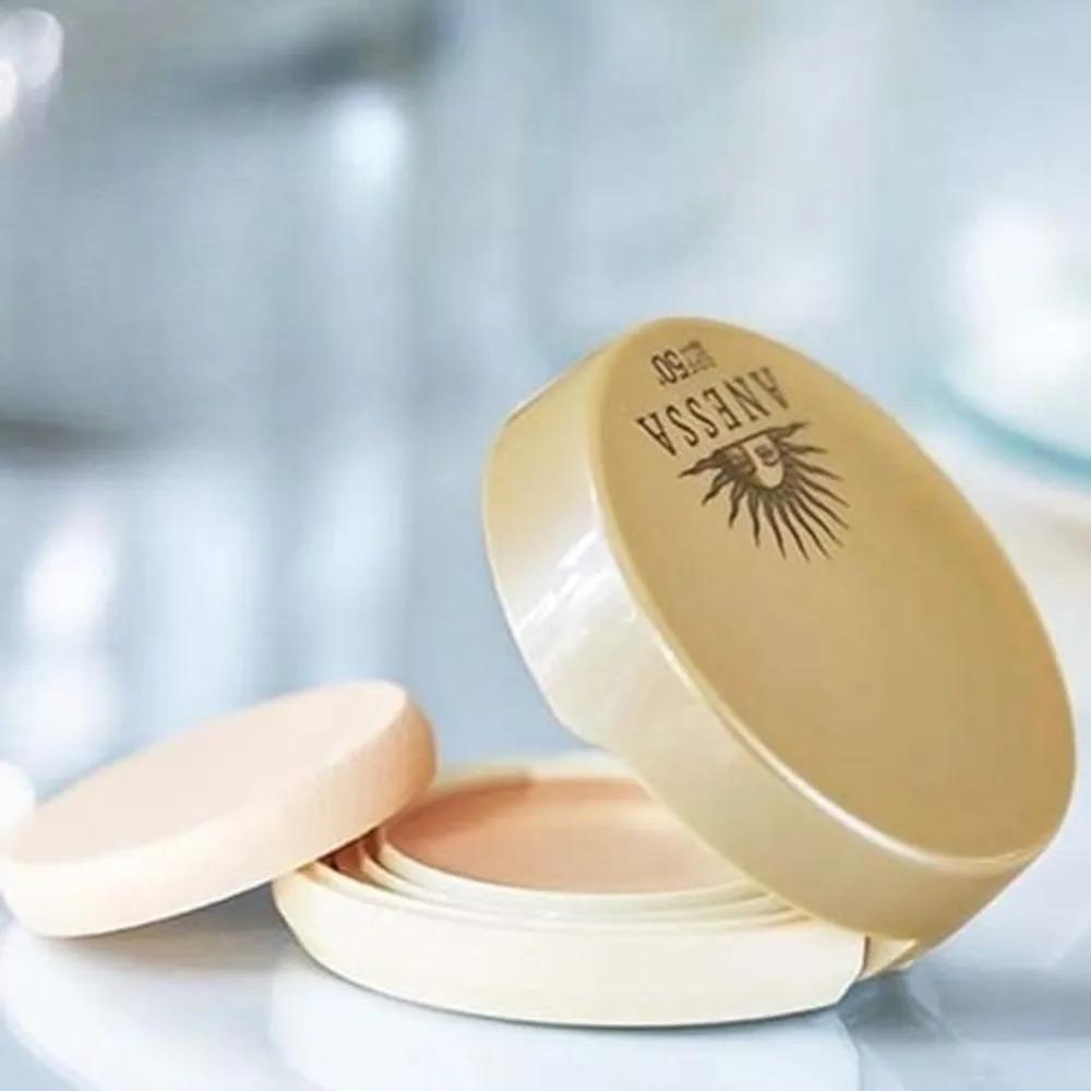 Anessa All-in-One Beauty Foundation Sun Pact Sunwoo Yong-nyeo Pact ANESSA 01 Slightly bright