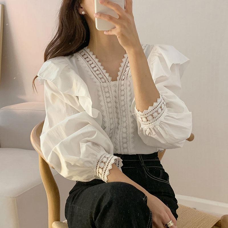 Chic Temperament Lace V-neck Patchwork Ruffled White Shirt Women Loose Casual Puff Sleeve Blouse Women Tops Elegant Vintage Slim Ladies Blouses 25976