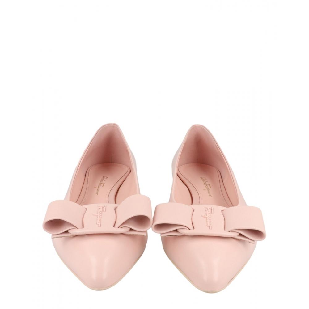 Salvatore Ferragamo Viva Bow Flats   Narrow Width Light Pink