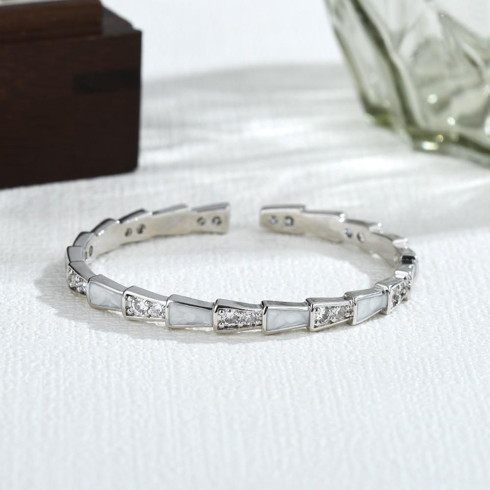 Hot-selling light luxury versatile CD bracelet Mori literary and artistic full diamond Seiko love bracelet