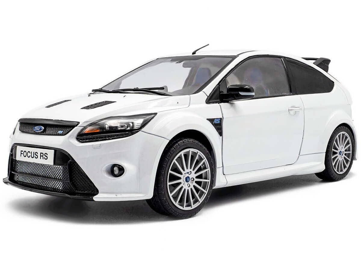 

SOLIDO Готовая модель в масштабе Ford Focus RS 2009 S1813102 1/18 Mk.2 (белый)