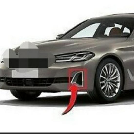 Chrome and Bright Black Fog Light Frame Trim for BMW 5 Series G30 (51119463481, 51119463482)