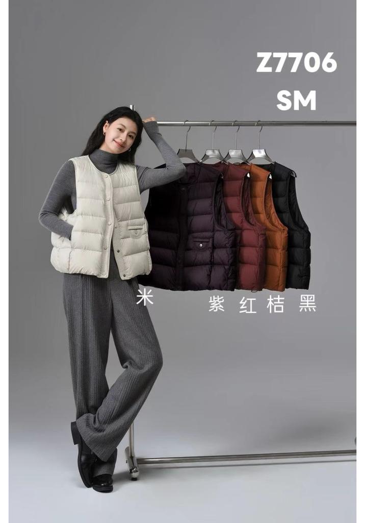 Autumn and Winter New Retro Disc Buckle Vest Down Jacket Women's Short Vest Versatile Jacket Round Neck Snap Button Sleeveless