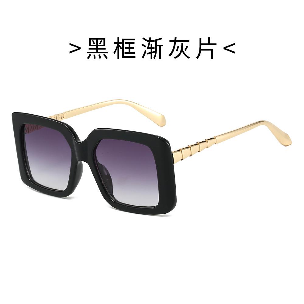 

2026 New Fashion Oversized Square Sunglasses Women Vintage Trendy Personality Eyewear For Streetwear Party Female Sun Glasses