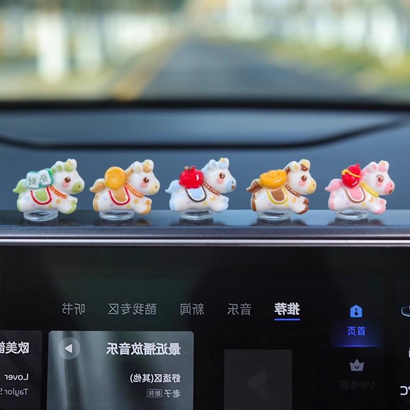 Enfeite de Cavalo Miniatura do Zodíaco Para Carros - Pônei da Sorte Decoração de Console Interno de Carro