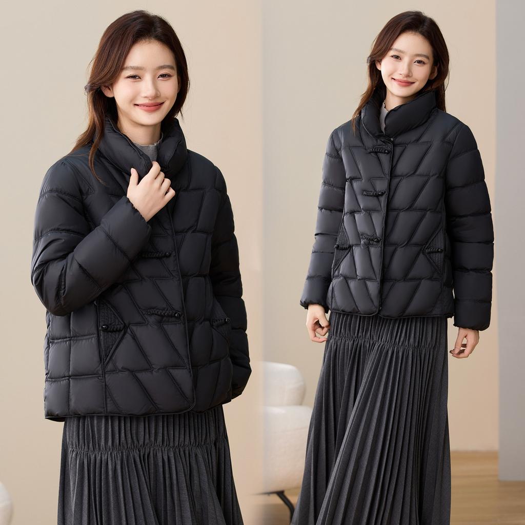 Women's new stand-up collar windproof lightweight thickened fluffy warm cold loose short high quality fabric casual sports jacket