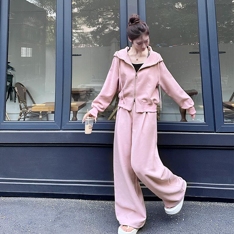 Sport- und Freizeitanzug Damen Frühling Koreanische Version Lässiger Strick-Kapuzenpullover-Mantel Weitbeinige Hose Zweiteiliger Anzug