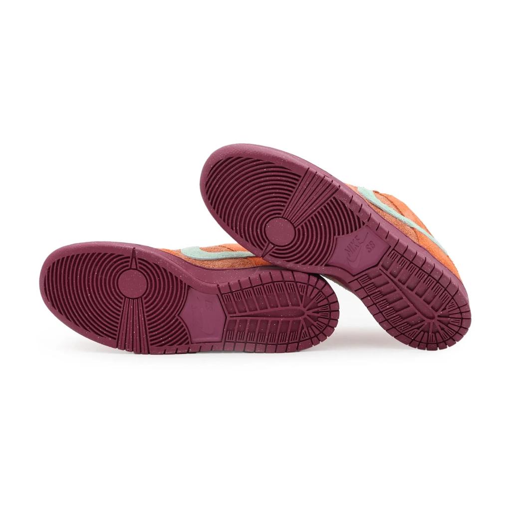 DV5429-601 Nike SB Dunk Low Mystic Red Rosewood Emerald Rise Rugged (Men's)