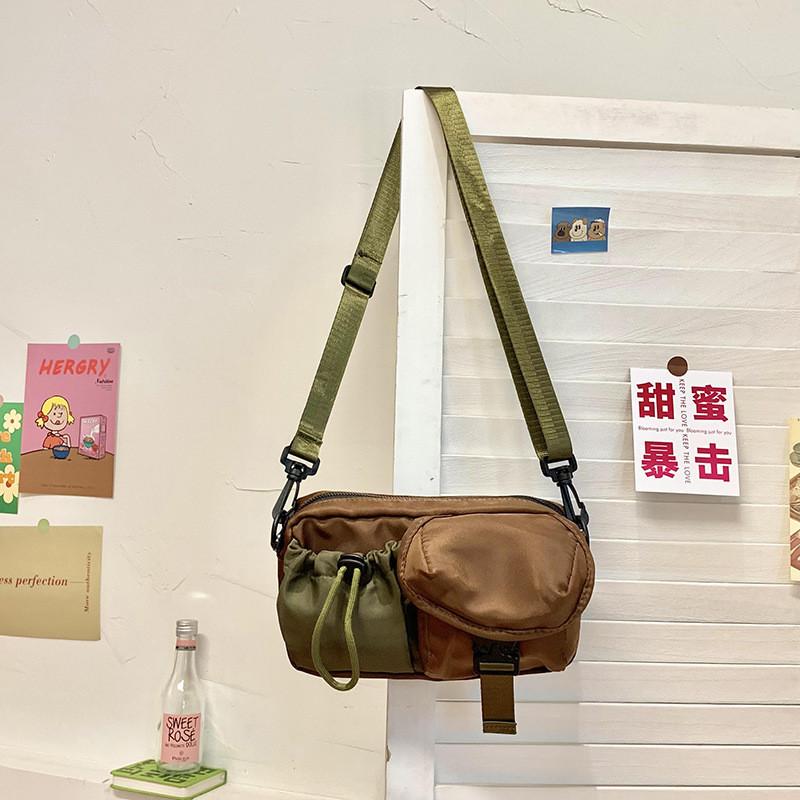 Trendy Large Capacity Shoulder Bag With Cartoon Design Ideal For All Gender Casuals