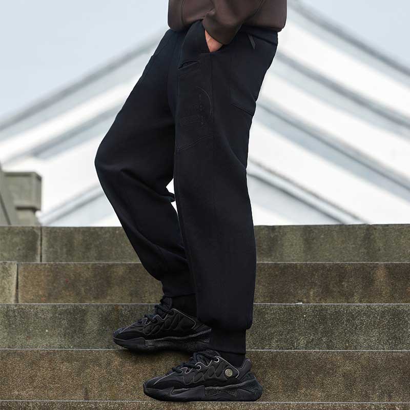 Li Ning X Jackie Chan Collaboration Kung Fu Series Drawstring Loose Fit Jogger Pants Men Bottoms Black AKLS235-2