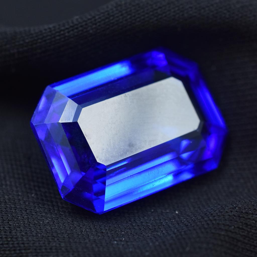 Blue Sapphire Emerald Cut CERTIFIED 19.85 Ct Natural Beautiful Loose Gemstone AR-1009