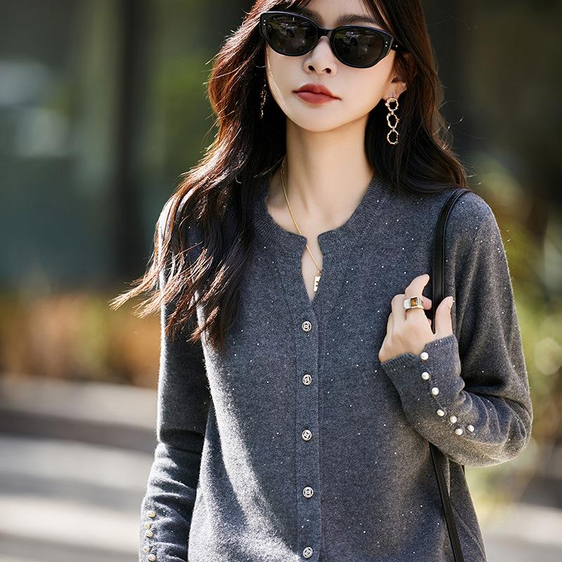 New Beaded Cardigan Women'S Fashion Autumn And Winter Knitted Sweater 100% Wool Loose And Versatile Bottoming Top Cardigan