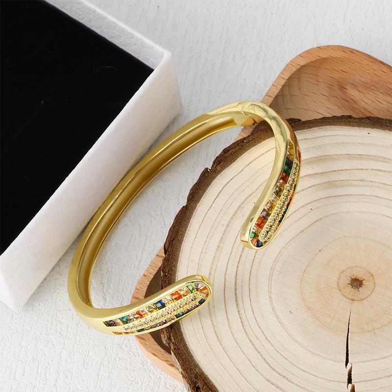 New High-end Retro Open Simple Bracelet with Colored Manuscript Stone Bracelet