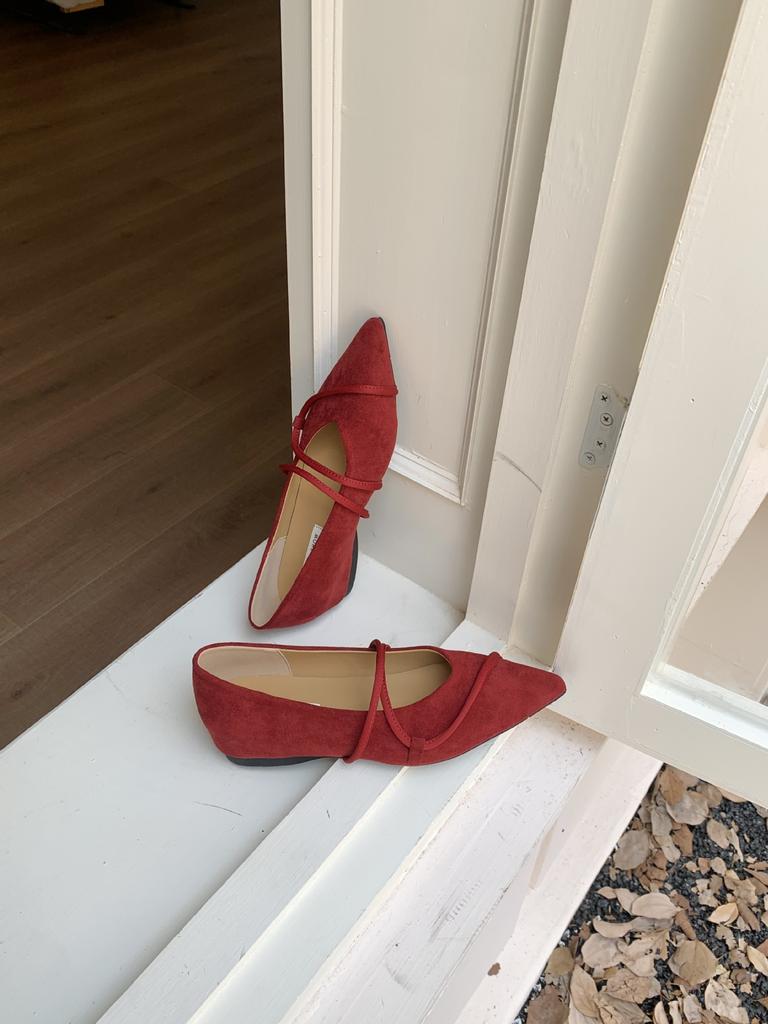 2025 neue spitze Wildleder Ein-Wort mit flachem Ausschnitt, Innensohle mit Absatzschräge, fußbedeckend, vielseitig, OL Damen-Einzelschuhe