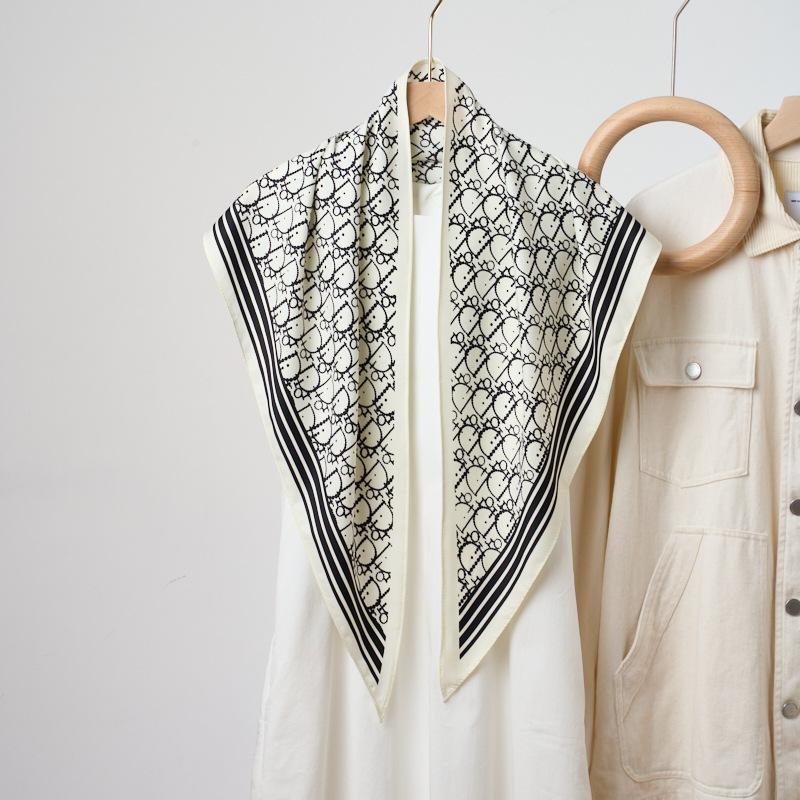 Summer Atmosphere Wearing Headscarf Twill Silk Simulation Silk Cool Diagonal Scarf Cashew Print Women's Triangle Silk Scarf