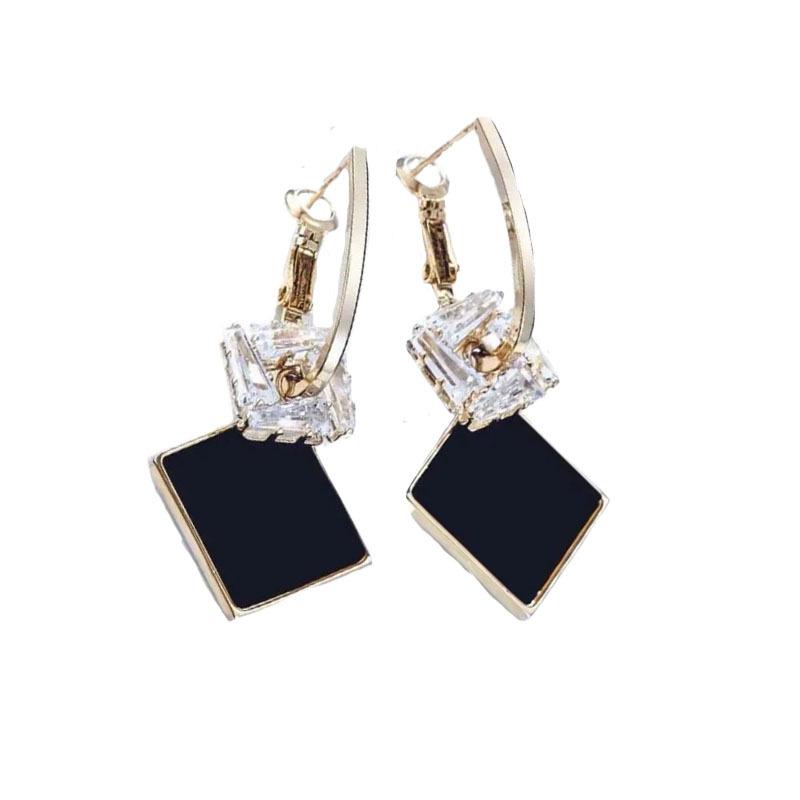 Black Geometric Diamond Shaped Long Tassel Earrings with A Simple and Versatile Style. Explosive Silver Needle Earrings