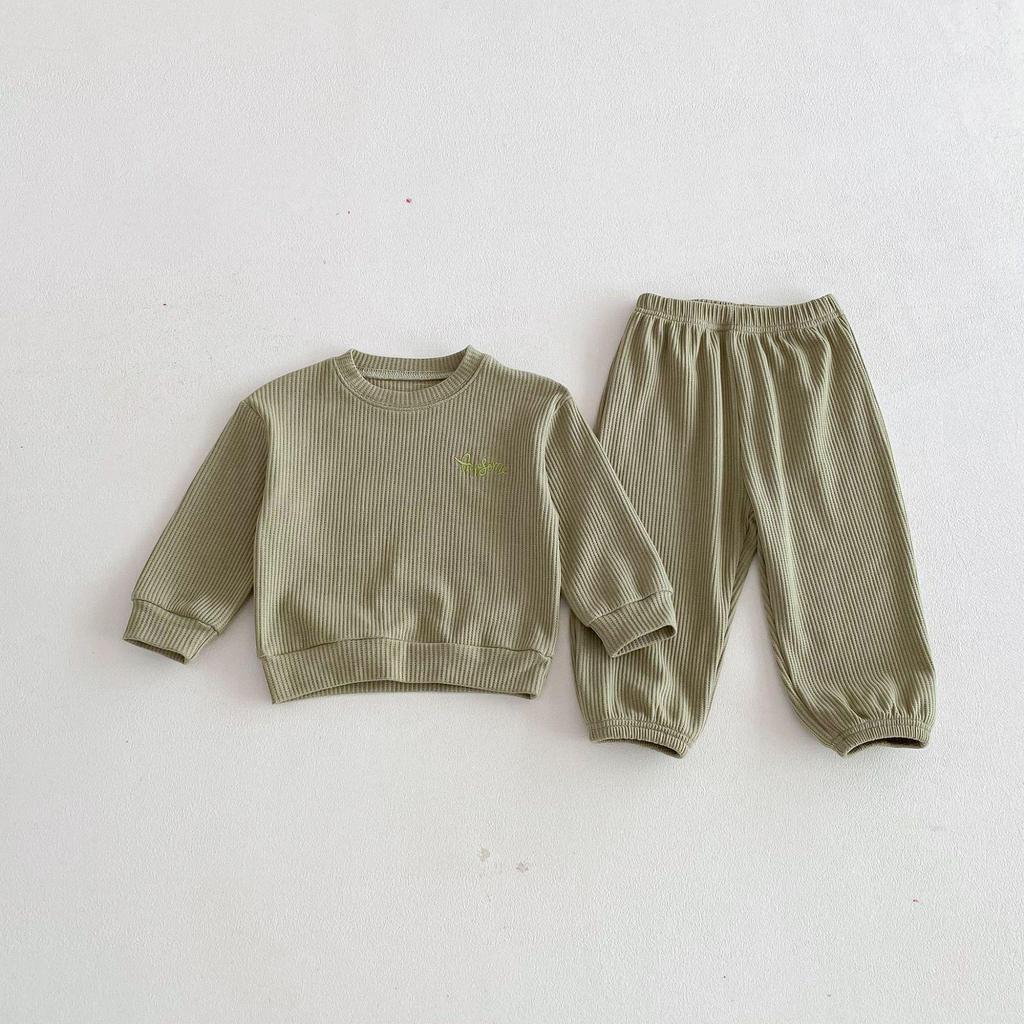 Spring Arrival: Unisex Waffle Knit Two-Piece Set for Toddlers & Kids with Letter Embroidery - Korean Style Home Wear