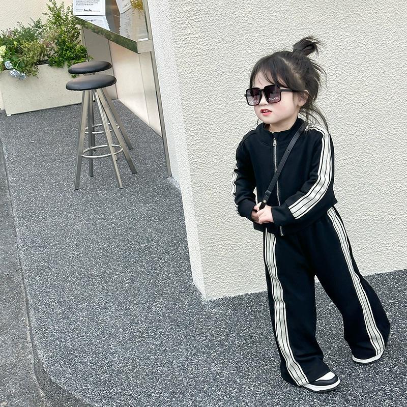 Mädchen Set Frühling und Herbst Koreanische Version Westlicher Stil Baby Mädchen Frühlingskleidung Sport und Freizeit Langärmeliges Zweiteiler Set Kinderkleidung