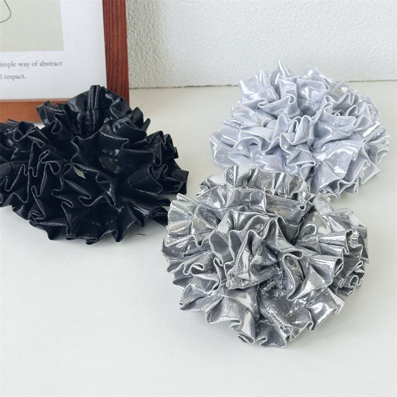 Double-layer Laser Beam Waist Long Hair Ring with Embroidered Hydrangea Pleated Hair String - An Elegant Hair Accessory for The Head.