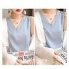 Camisole en soie glacée à col en V et épaules larges pour femme