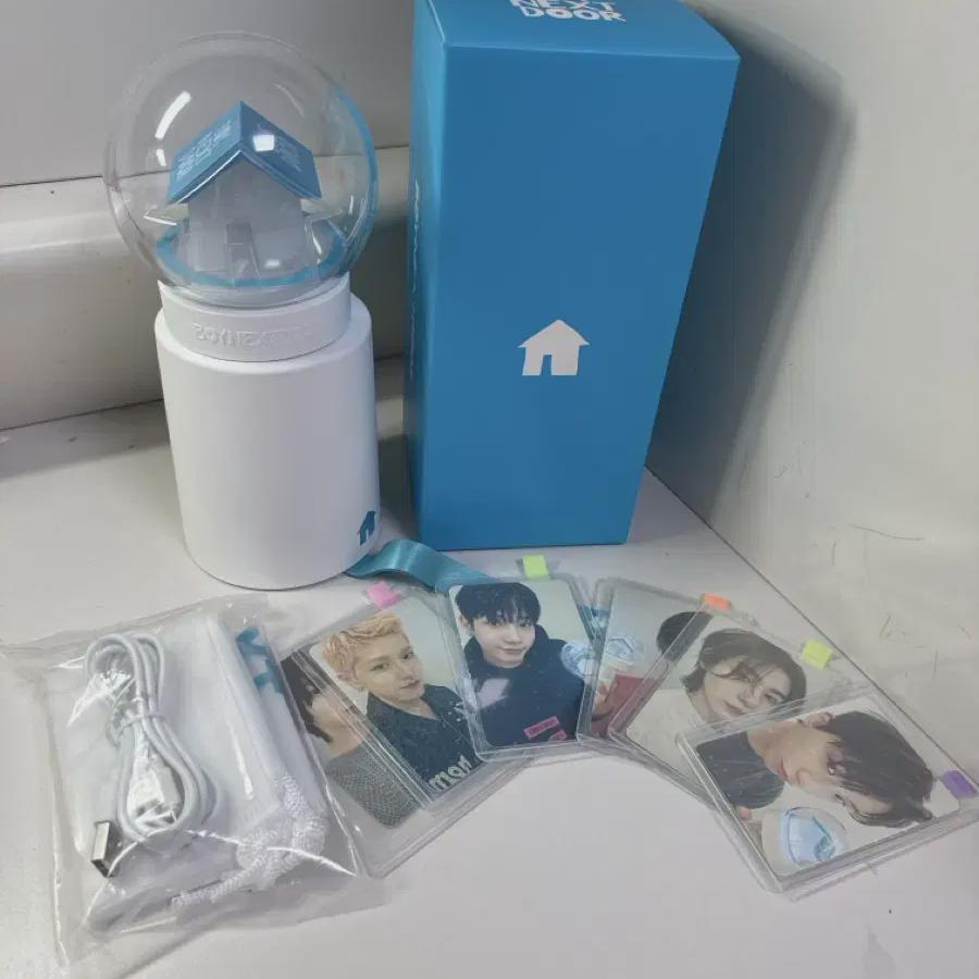 

BOYNEXTDOOR Светящийся жезл