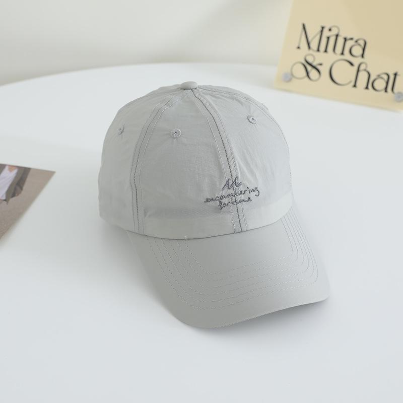 

Простая вышитая быстросохнущая шляпа для улицы, защита от солнца, бейсболка, спортивная, дышащая, корейский стиль, тонкая и универсальная шляпа от солнца для женщин adjustable