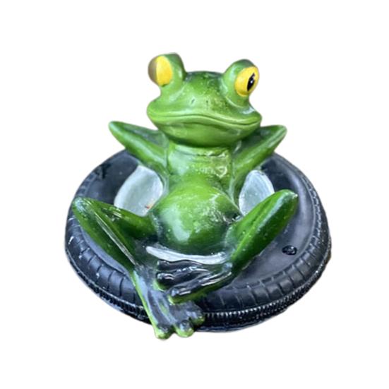 

Полимерная фигурка лягушки, плавающая, скульптура для вида воды, украшение для аквариума, украшение для садового пруда, декор для улицы зелёный