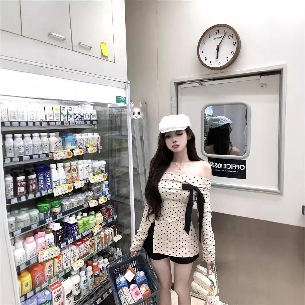 

Женский осенний топ с открытыми плечами в горошек, приталенный, с бантом Extra Large