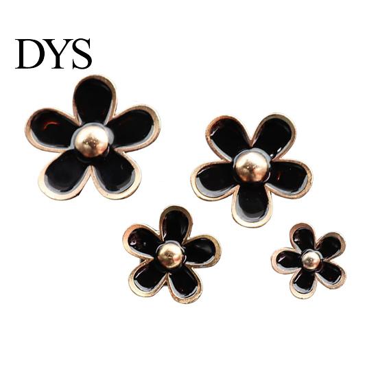 Car Aromatherapy Clip 4Pcs Flower Air Freshener Vent Mount Long Lasting Fragrance Alloy Outlet Odor Removal Type Automotive Diffuser Accessories