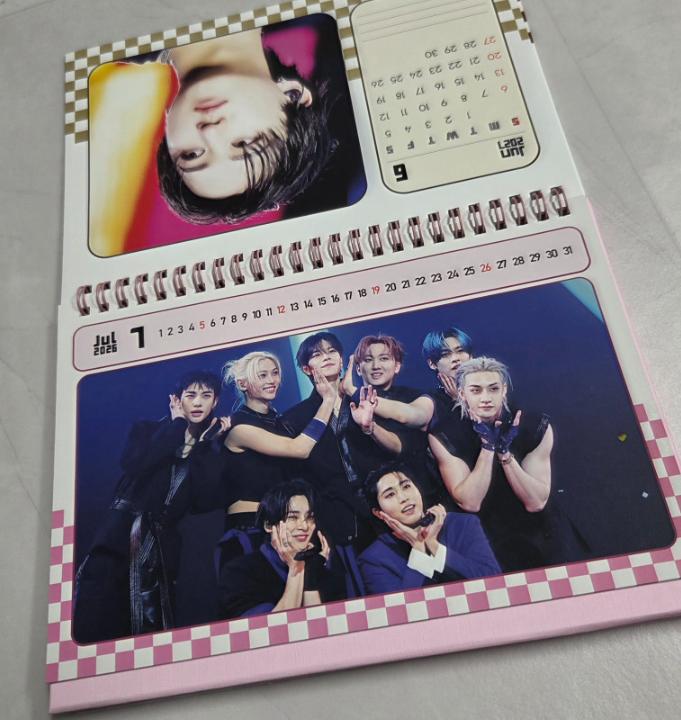 Stray Kids 2026–2027 Desk Calendar – Double-Sided Photobook Style (Random Images)