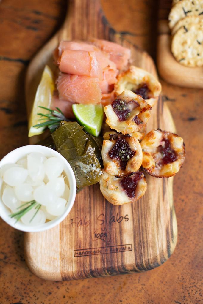 Fabslabs FAB SLABS Cutting Board Paddle Natural Wood Camphor Tree (Small)