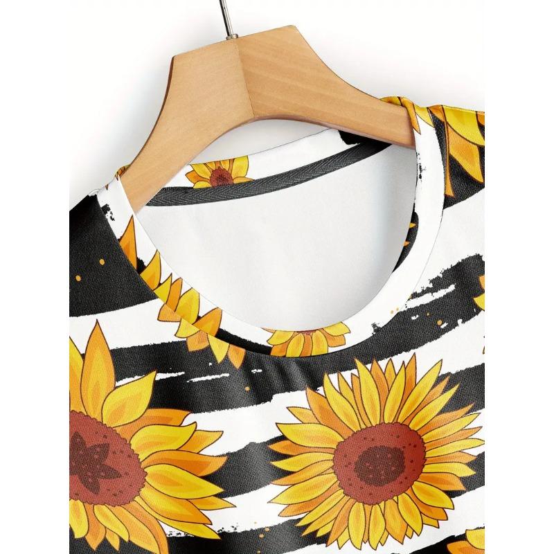 Plus Size Women's 3D Printed Sunflower Pattern T-shirt An Elegant Casual Crew Neck Short Sleeved Top