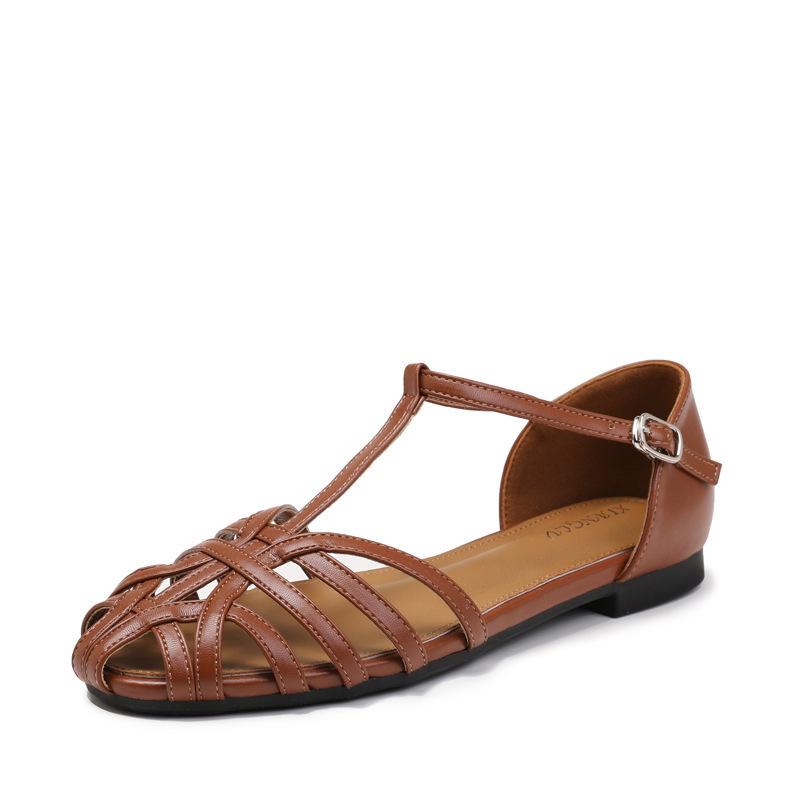 

French woven one-word buckle with bag head Roman shoes 2025 new comfortable and casual versatile hollow cool 35 коричневий