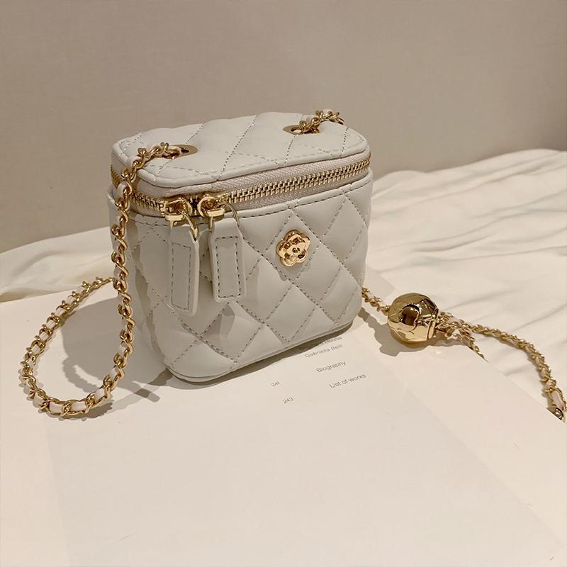 

Camellia Ringer Chain Box Маленькая женская мини-сумка на одно плечо для женщин 11*7*10cm слоновая кость
