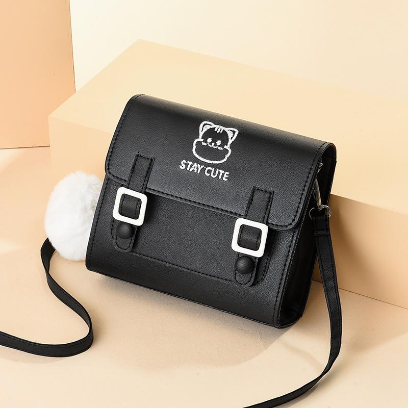 Bags for Women 2025 Spring and Summer New Student Bags Love Bear Shoulder Messenger Bags Fashionable and Versatile Trendy Small Square Bags