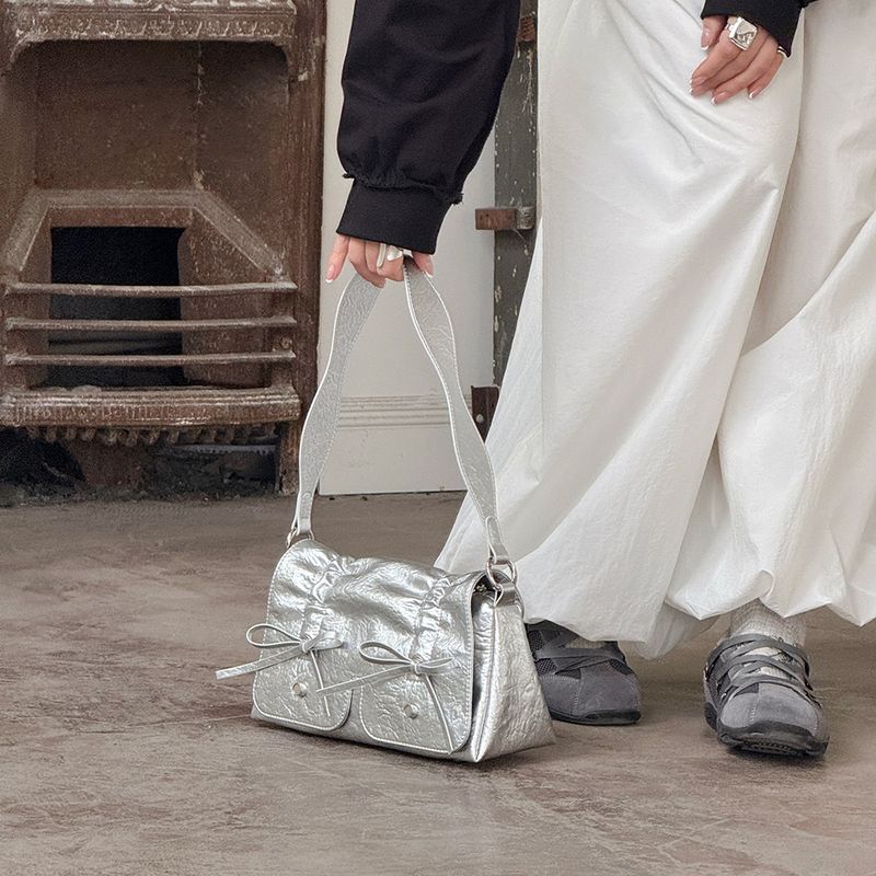 

Micocah Ballet Girl New Arrival Sports Ballet Style Bows Underarm Bag Niche Style Work Clothing Crossbody Bag Classy Silver